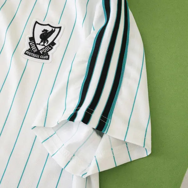 CAMISETA LIVERPOOL RETRO ENTRENAMIENTO 25/26 HOMBRE