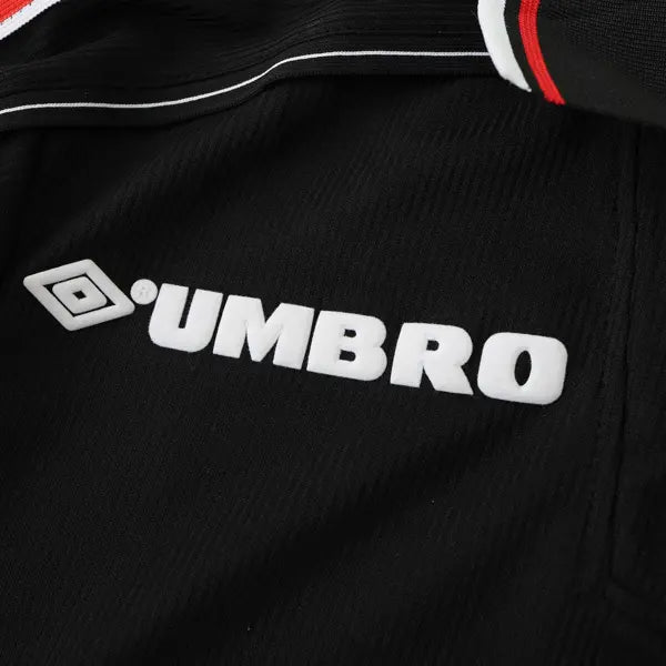 MANCHESTER UNITED 98/99 NEGRA HOMBRE (RETRO)