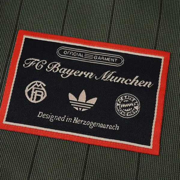 BAYERN MUNICH RETRO PACK 25/26 HOMBRE