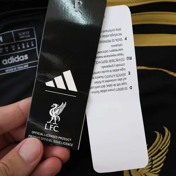 CAMISETA LIVERPOOL NEGRA ENTRENAMIENTO 25/26 HOMBRE