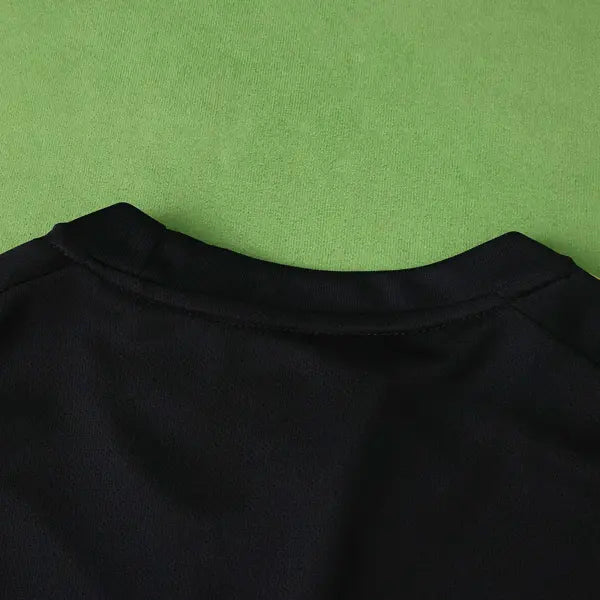 CAMISETA LIVERPOOL NEGRA ENTRENAMIENTO 25/26 HOMBRE